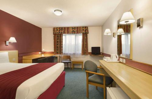 Brighouse Hotel | Days Inn Hotel Bradford - Leeds