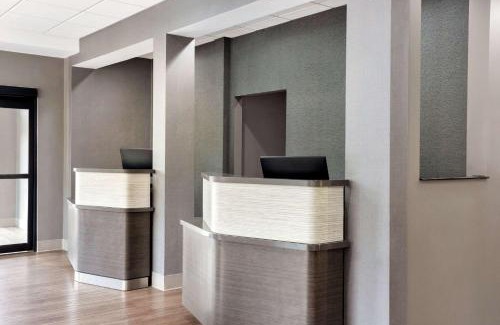 Murfreesboro Hotel | Days Inn & Suites by Wyndham Murfreesboro