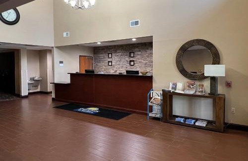 Rexmont Hotel | Days Inn & Suites by Wyndham Manheim Lebanon