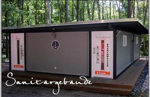 Kreptitz Otro | DDR Wohnwagen QEK direkt am Strand