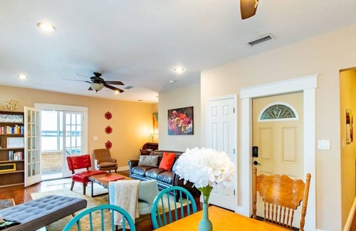 Hyde Park Apartamento | Dead Poets Society- U of Tampa Flat in N Hyde Park