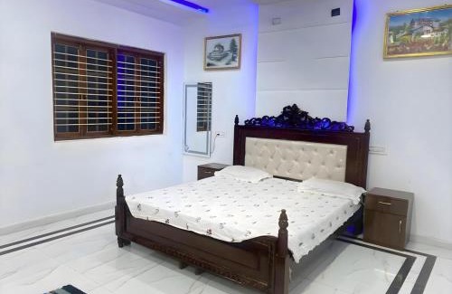 Kalwakurti Villa | Deccan Green 3BR Pvt Pool Farmhouse By Homeyhuts