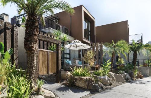 Yuchi Cabina | Deer Chaser Hotel