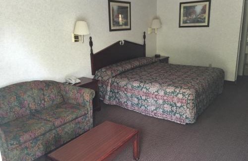 Somerville Hotel | Deerfield Inn