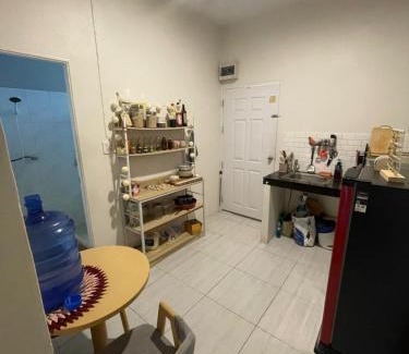 Hin Hong Apartamento | Deli Devi Budget Home