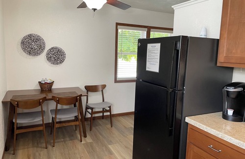 Rock Falls Apartamento | Delightful & Relaxing 2 Bedroom!