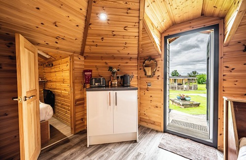 Delny Alquiler De RV | Delny Glamping