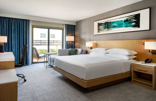 Ontario Hotel | Delta Hotels by Marriott Ontario Airport