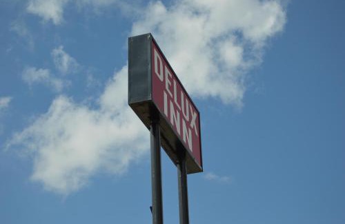 Tulsa Hotel | Delux Inn Tulsa