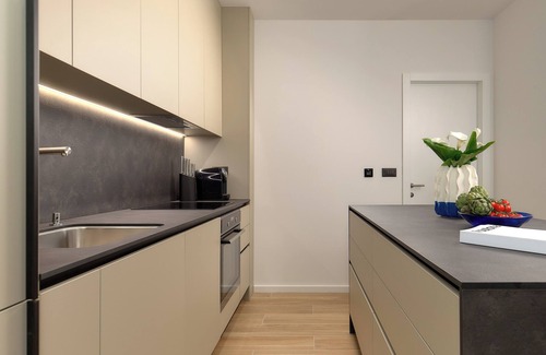 Znjan Apartamento | Deluxe Apartment with private heated pool on Žnjan Beach - Urban Nook