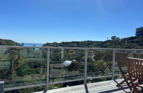 Palm Beach Casa | Deluxe Bedroom in SHARED 95m Premium Apartment at Waiheke Island Resort