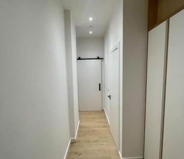 London Borough of Hounslow Apartamento | Deluxe Modern 1Bed Apartment w/Gym & Free Parking