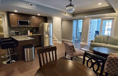 North Raleigh Casa | Deluxe! New Basement Loft, Ready for Families with Private Office Space for Work