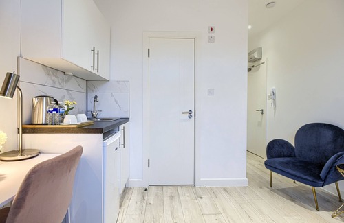 Highbury West Apartamento | Estudio-De Lujo-Baño en la habitacion-Vista a la Calle-7