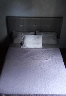 Luque Apartamento | Depa económico, con baño privado, Heladera, tv, AA, Wifi