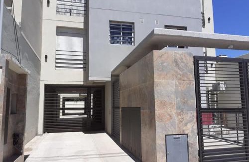 Bahía Blanca Apartamento | DEPARTAMENTO WITCOMB Con Estacionamiento