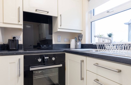 Londonderry Apartamento | Derry City, Northern Ireland - Violet Suite Apartments (A), 4 Guests (1 Apartment) or 8 Guests (2 Ap