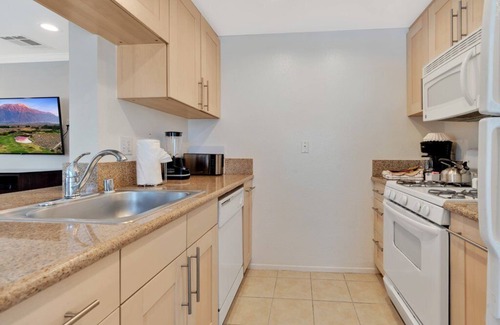 Coachella Hotel | Desert Golf Getaway – Minutes from PGA WEST - Comfort at Indian Palms Villas