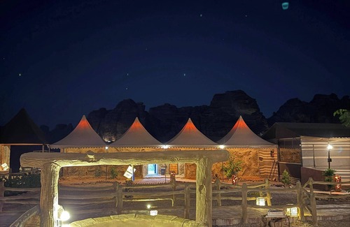 Wadi Rum Cabaña | Desert Oasis Lodge in Wadi Rum