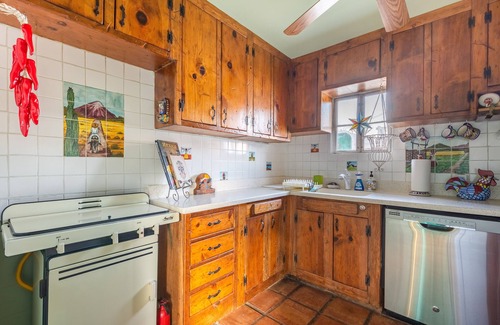 La Quinta Cove Casa | Colorful, happy place! Pet friendly!