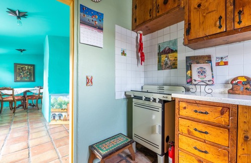La Quinta Cove Casa | Colorful, happy place! Pet friendly!