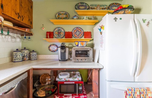 La Quinta Cove Casa | Colorful, happy place! Pet friendly!