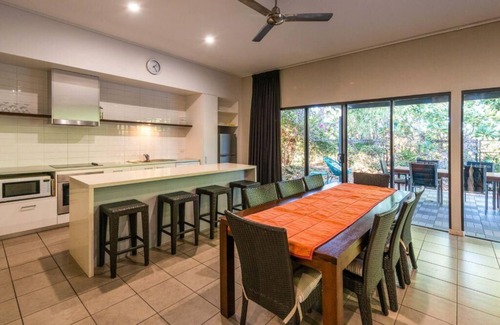 Cable Beach Villa | Desert Rose Private Resort Villa STRA6726PNON1LD4