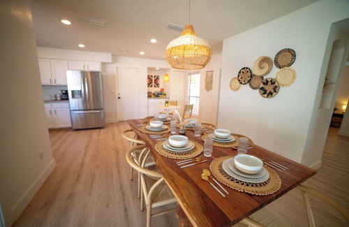 Spanish Mountain Estates Casa | Desert Skies: FREE HEATED Pool, Hiking, Mountain Views + Adventure Gear Included