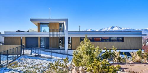 Kezmarok Apartamento | Design Villa Stella private pool & spa