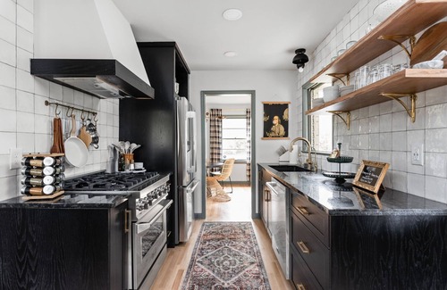 Indianapolis Casa | Designer 2 bedroom, 1 acre retreat in the city