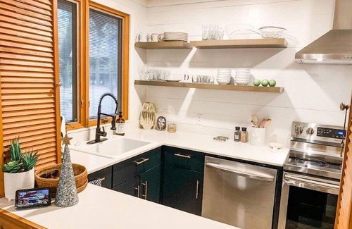 Pine Mountain Valley Casa | Designer Hideaway @ Callaway Gardens