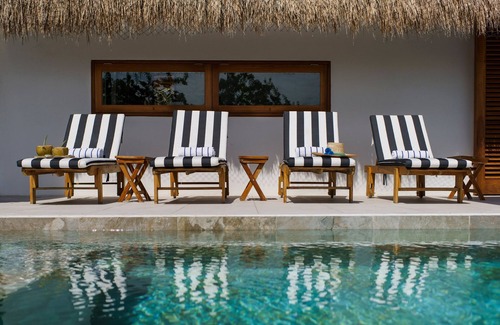 Bocachica Villa | Designer House with Private Beachfront in Baru