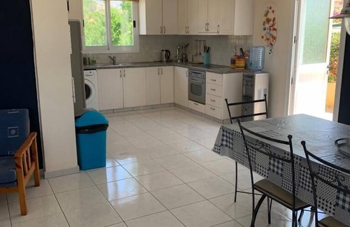 Emba Villa | Casa unifamiliar con piscina privada, vistas al mar ya la montaña