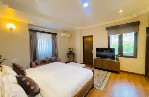 Burhanilkantha Hotel | Devi Aura Villa
