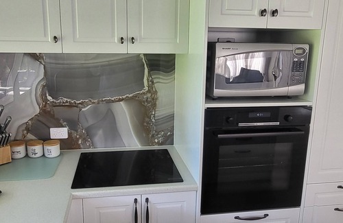 Whakatu Cabaña | Dewdrop Cottage - paz, comodidad, conveniencia