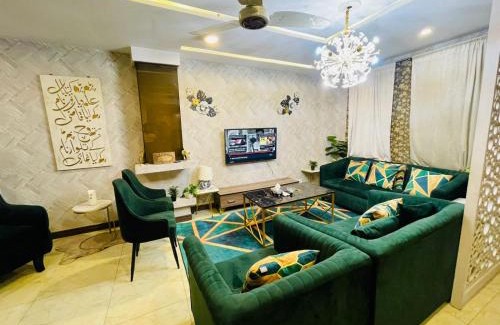 Lahore Apartamento | DHA phase 8 air avenue ug 13