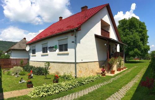 Komjati Casa | Diókert Vendégház