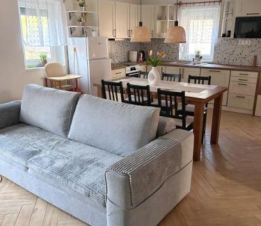 Komjati Casa | Diókert Vendégház