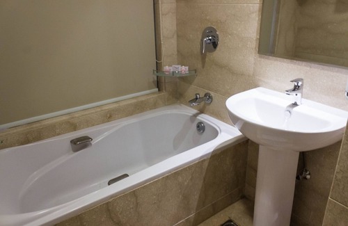 Nedumbassery Hotel | Diana Heights