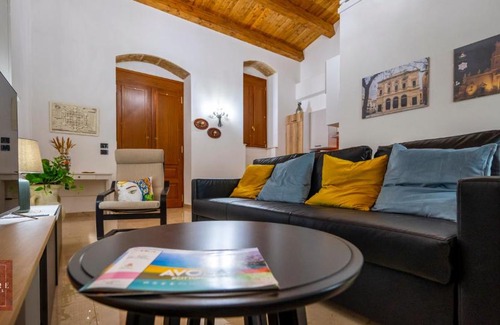 Avola Casa | Dimore Anna Maria -Il Magazzino-