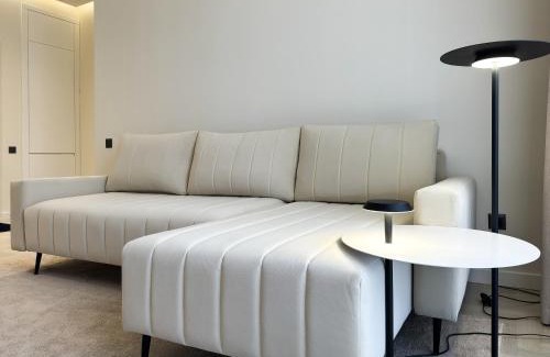 Tashkent Apartamento | Direct access to Tashkent CITY MALL, Central Park, Hilton Hotel, Chorsu Bazaar!