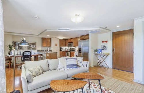 Midtown Apartamento | 1 dormitorio con una decoración moderna en el clásico Midtown Dirección