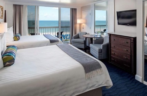St. Pete Beach Hotel | Dive Into Your Dream Vacation! 2 Units w/ Balconies, Outdoor Pools, Parking