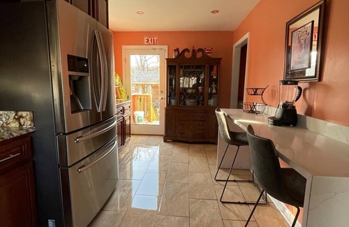 Hyattsville Casa | DMV Maryland, Washington DC FAMILY HOME