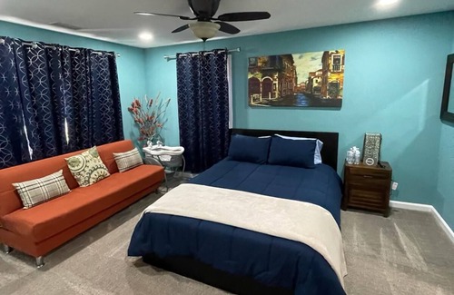 Hyattsville Casa | DMV Maryland, Washington DC FAMILY HOME