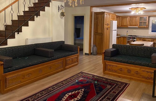 Yenicaga Villa | DOĞA İÇERİSİNDE ORMAN VE GÖL MANZARALI DUBLEX VİLLA