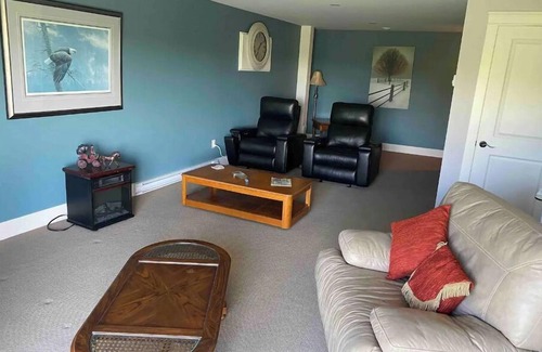 Saint John Casa | Do Drop Inn