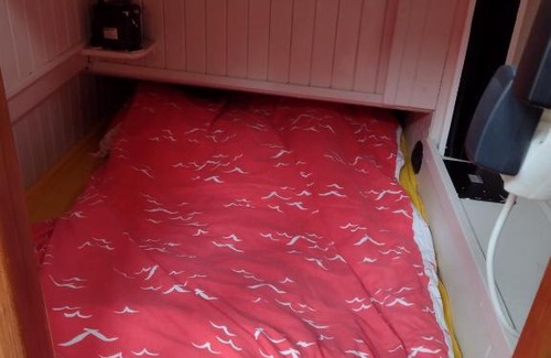 Oksnes Alquiler De Eote | Dockside sleepover in lovely boat in Nyksund