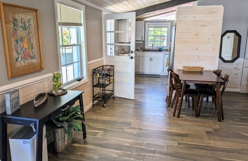 Lake Waccamaw Casa | DOCKTAILS CABANA! Lake Front! HUGE outdoor space!