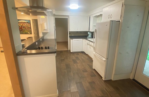 Green Bay Casa | Dog Friendly 3-bedroom house near Door County, Lambeau Field and on a bus line!